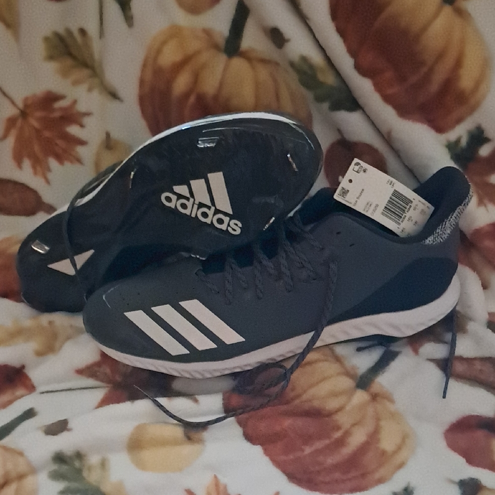 Adidas Icon Bounce Cleats